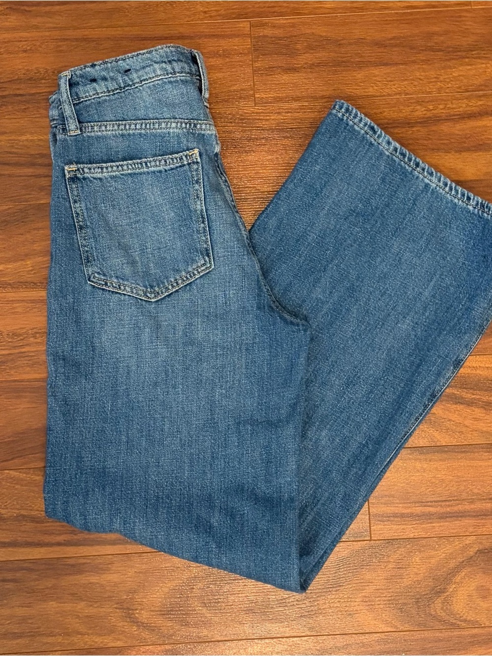 NWOT Gap High Rise Wide-Leg Jeans